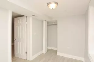 2968 N Ridgeway Ave, Chicago, IL 60618 - Photo 17