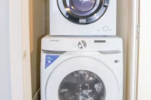 9016 Lamon Ave, Skokie, IL 60077 - Photo 9