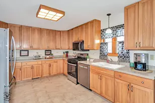 134 Roberts Rd, New Lenox, IL 60451 - Photo 9