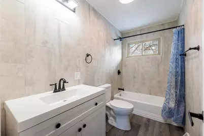 [Address not provided], Lansing, IL 60438 - Photo 9