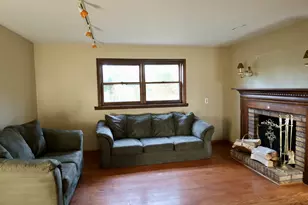 1516 W Sudeenew Dr, Johnsburg, IL 60051 - Photo 17