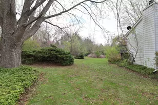 1516 W Sudeenew Dr, Johnsburg, IL 60051 - Photo 23