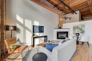 1935 N Fairfield Ave, Chicago, IL 60647 - Photo 9