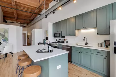 1935 N Fairfield Avenue #203, Chicago, IL 60647 - Photo 11