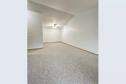 2427 Silverstone Drive #2427, Carpentersville, IL 60110 - Photo 7