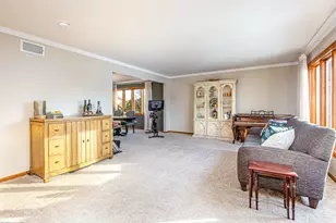 8314 Heather Ln, Tinley Park, IL 60477 - Photo 5