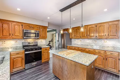 8314 Heather Lane, Tinley Park, IL 60477 - Photo 7