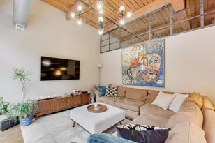 420 W Ontario St, Chicago, IL 60654 - Photo 3