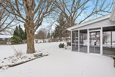 33 S Canterbury Road, Aurora, IL 60506 - Photo 23