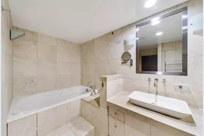 1000 W Washington Boulevard #438, Chicago, IL 60607 - Photo 15
