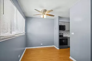 7201 W Wellington Ave, Elmwood Park, IL 60707 - Photo 5