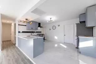 21641 Gailine Ave, Sauk Village, IL 60411 - Photo 9