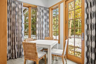 4 Indian Hill Road, Winnetka, IL 60093 - Photo 9