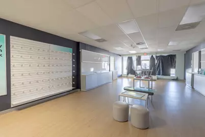 150 S Kennedy Drive, Carpentersville, IL 60110 - Photo 5