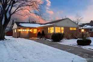 488 Cornell Ave, Des Plaines, IL 60016 - Photo 1