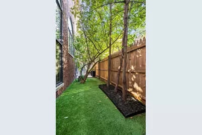 643 W Roscoe Avenue #D1, Chicago, IL 60657 - Photo 17