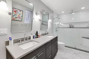 643 W Roscoe Ave, Chicago, IL 60657 - Photo 23