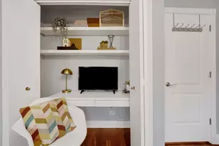 8612 Lawndale Ave, Skokie, IL 60076 - Photo 13