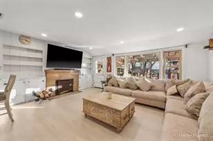 833 Forest Ave, Elgin, IL 60120 - Photo 13