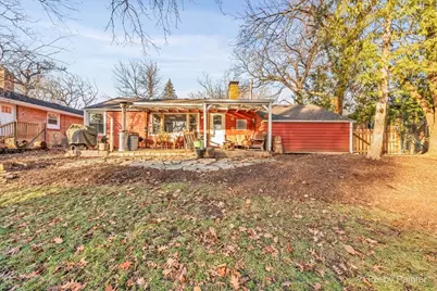 833 Forest Avenue, Elgin, IL 60120 - Photo 5