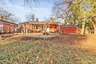 833 Forest Ave, Elgin, IL 60120 - Photo 5