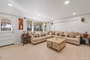 833 Forest Ave, Elgin, IL 60120 - Photo 15