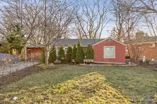 833 Forest Ave, Elgin, IL 60120 - Photo 3