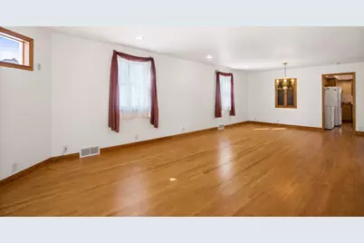 306 S 5th Street, Kirkland, IL 60146 - Photo 5