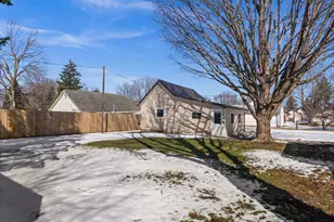 306 S 5th St, Kirkland, IL 60146 - Photo 29