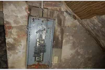 1129 E Reservoir Street, Springfield, IL 62702 - Photo 7