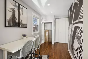 2233 W Greenleaf Ave, Chicago, IL 60645 - Photo 13