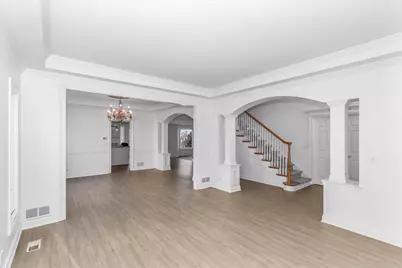 [Address not provided], Bartlett, IL 60103 - Photo 7