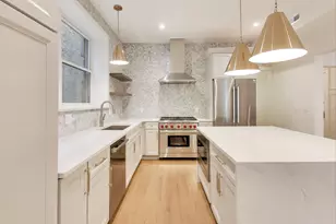 1201 E Madison Park Dr, Chicago, IL 60615 - Photo 9