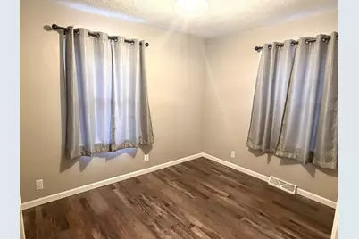 1238 Creve Coeur Street, Lasalle, IL 61301 - Photo 7