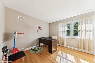 121 S Parkside Avenue, Glen Ellyn, IL 60137 - Photo 17