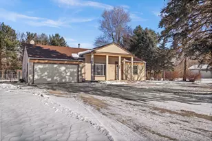 350 8th Ave, Marengo, IL 60152 - Photo 3