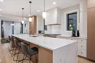 2212 N Halsted St, Chicago, IL 60614 - Photo 11