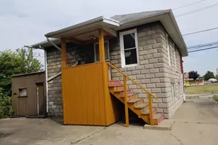 627 Douglas Ave, Calumet City, IL 60409 - Photo 1