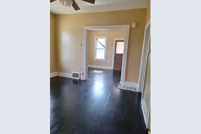 627 Douglas Avenue, Calumet City, IL 60409 - Photo 5