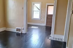 627 Douglas Ave, Calumet City, IL 60409 - Photo 5