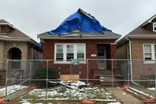 5458 N Marmora Ave, Chicago, IL 60630 - Photo 1