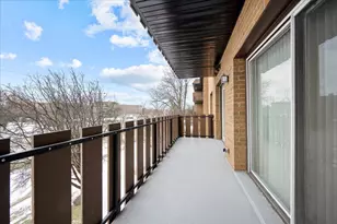 1795 Lake Cook Rd, Highland Park, IL 60035 - Photo 17