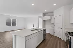 6294 Redwood Trl, Wonder Lake, IL 60097 - Photo 7