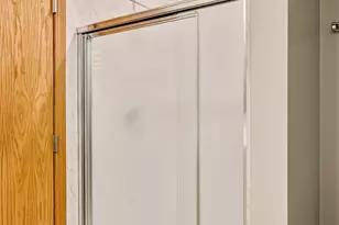 1938 Manning Rd, Darien, IL 60561 - Photo 15