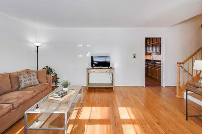 504 W Braeside Drive, Arlington Heights, IL 60004 - Photo 5