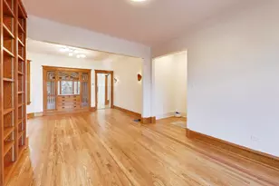 2241 W Eastwood Ave, Chicago, IL 60625 - Photo 5