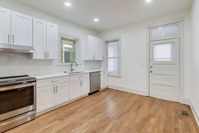 2241 W Eastwood Avenue #1, Chicago, IL 60625 - Photo 9