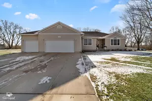 3208 Stone Fence Dr, Kankakee, IL 60901 - Photo 1