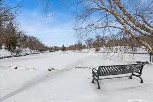 764 Terrace Ct, Elgin, IL 60120 - Photo 23