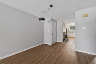 764 Terrace Ct, Elgin, IL 60120 - Photo 7